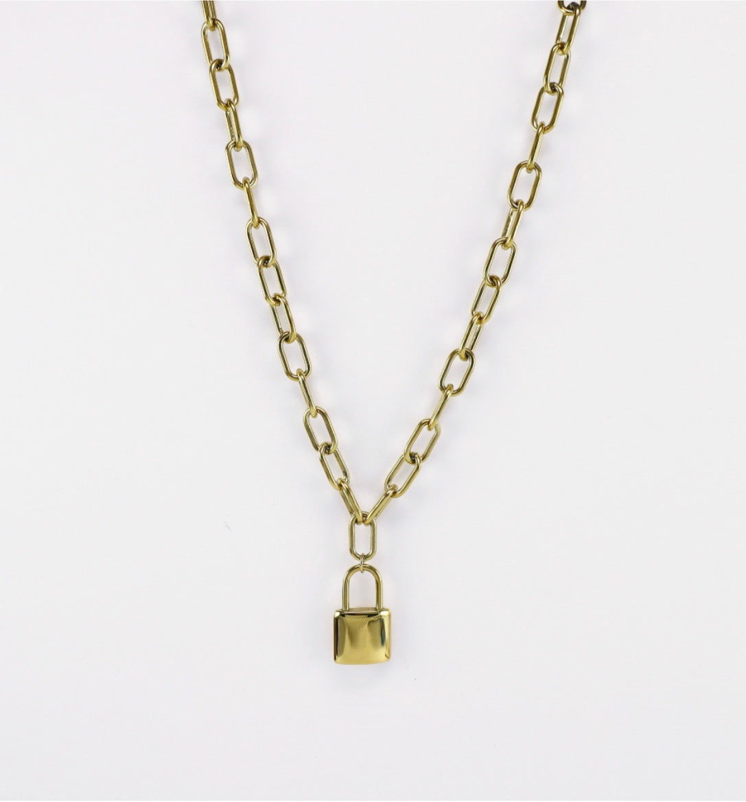 Collar Candado Gold
