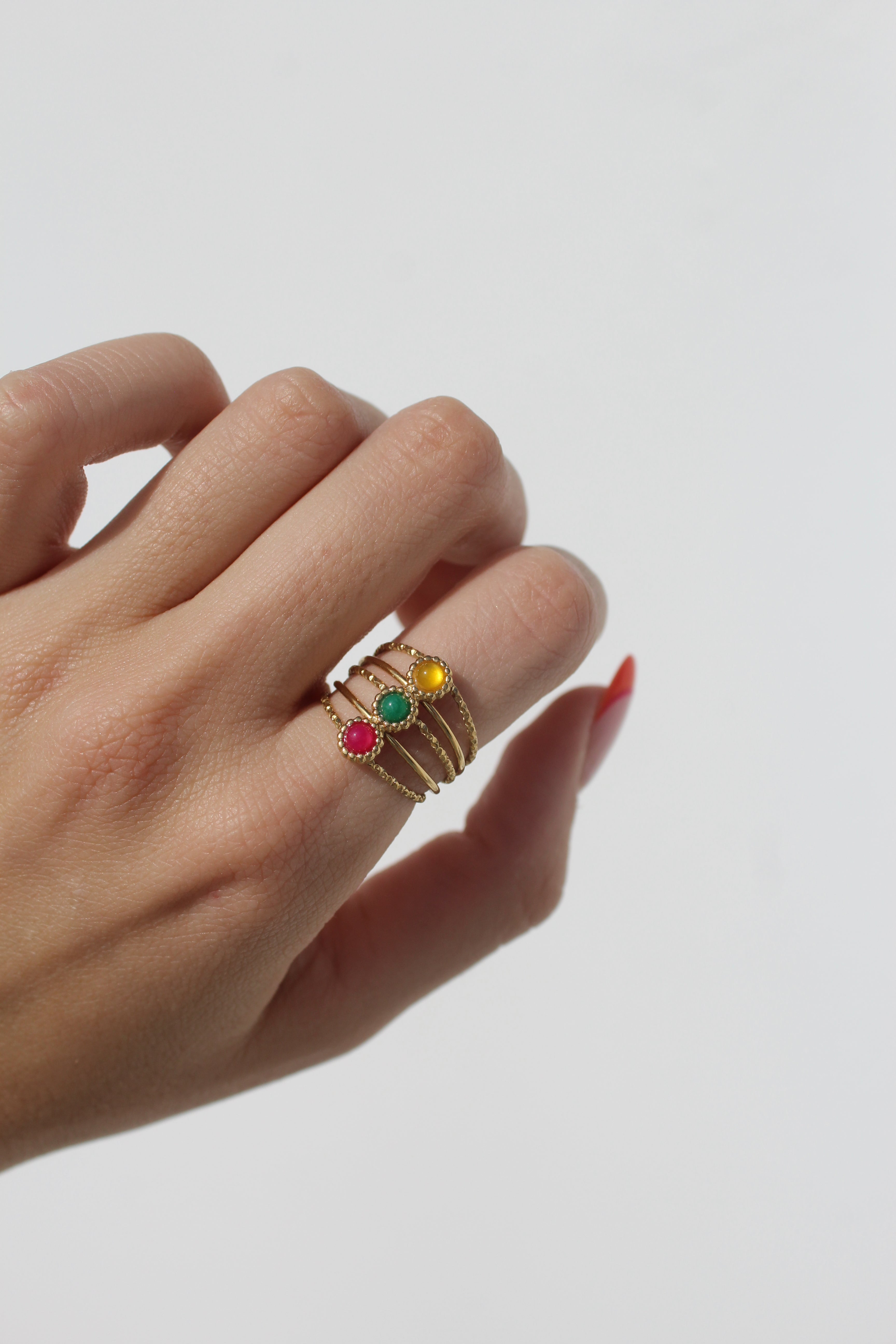 Anillo Akra